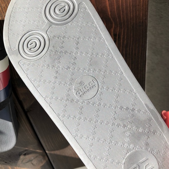 Authentic Gucci slides Mens 7 or woman’s 9 - Picture 7 of 10